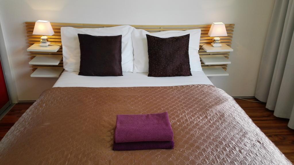 Golden Family Apartments Прага Экстерьер фото