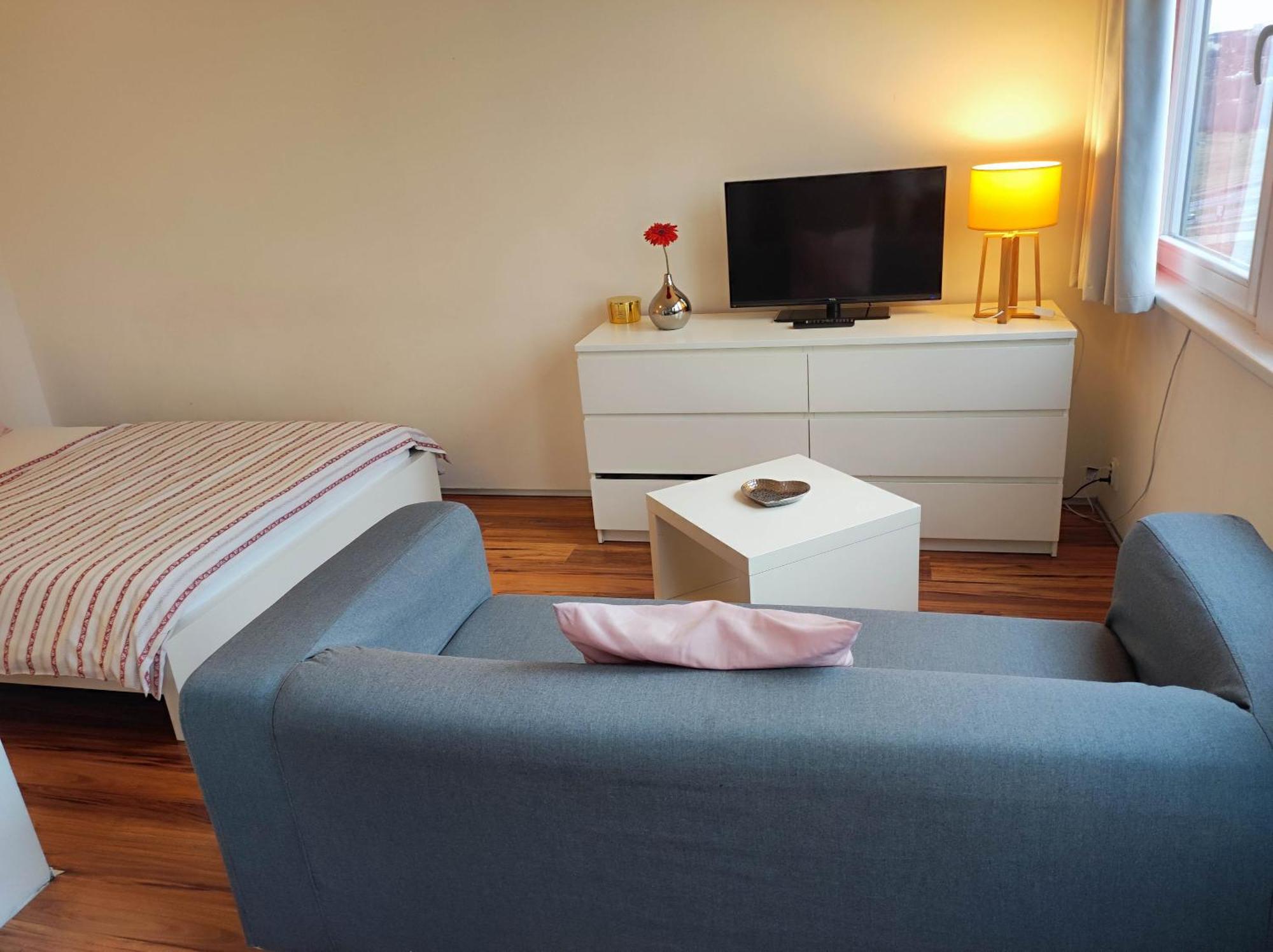 Golden Family Apartments Прага Экстерьер фото