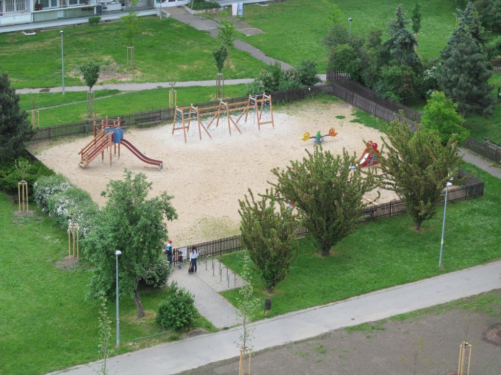 Golden Family Apartments Прага Экстерьер фото