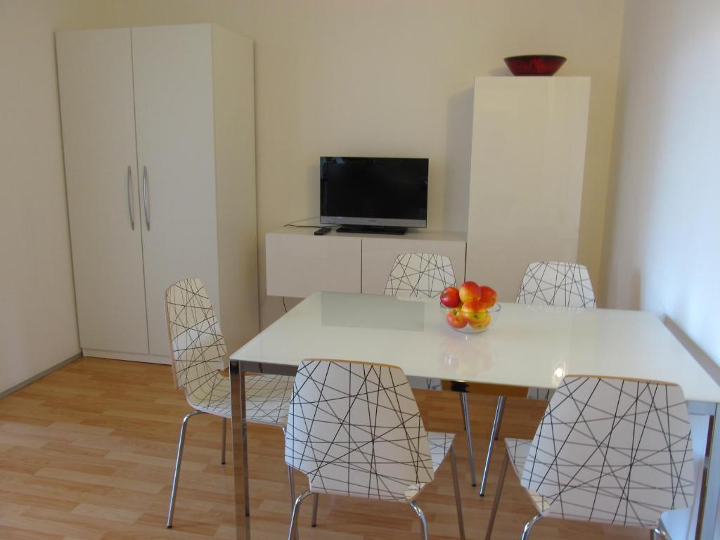 Golden Family Apartments Прага Номер фото