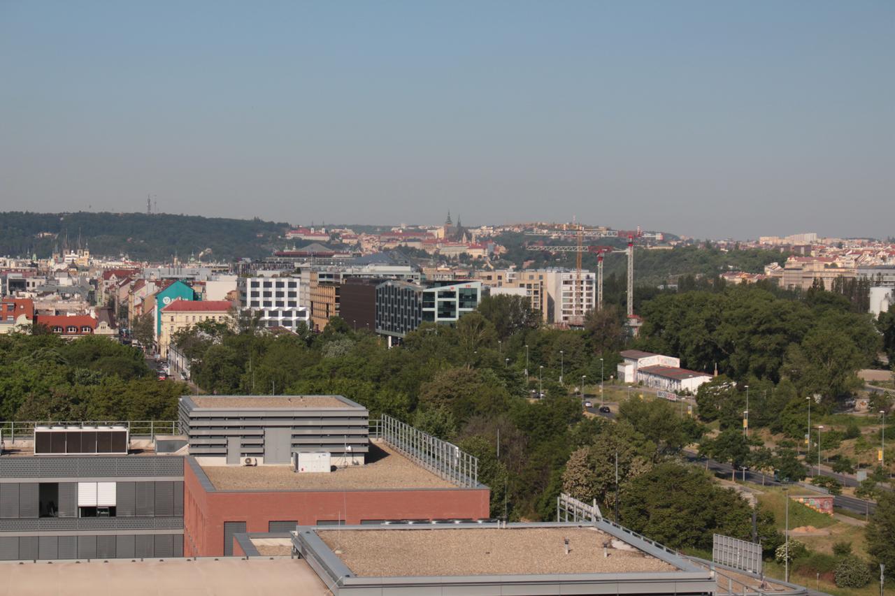 Golden Family Apartments Прага Экстерьер фото