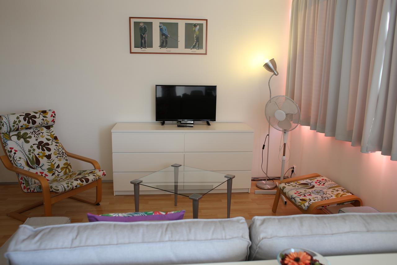 Golden Family Apartments Прага Экстерьер фото